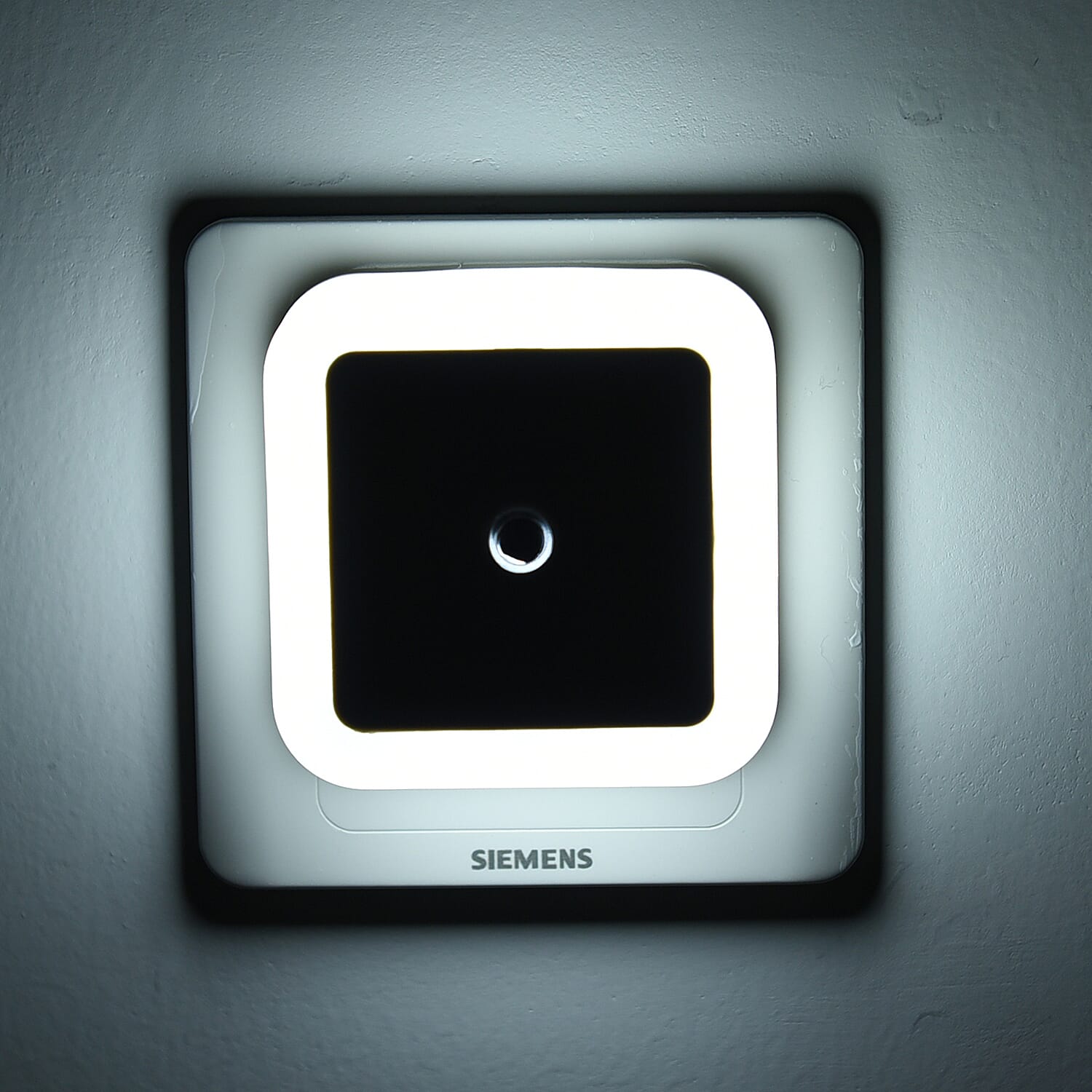 Set of 6 White Square Plug-in Night LED Light with Sensitive Light Sensor