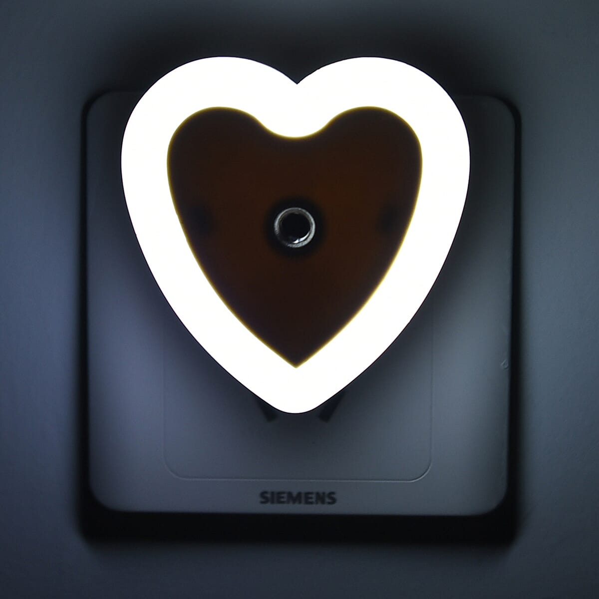 Set of 6 White Heart-Shaped Plug-in Night LED Light with Sensitive Light Sensor image number 6