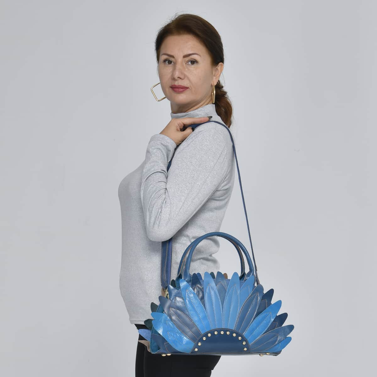 CHAOS By Elsie Blue Solid Genuine Leather Flower-shaped Tote Bag with Handle Drop and Shoulder Strap image number 1