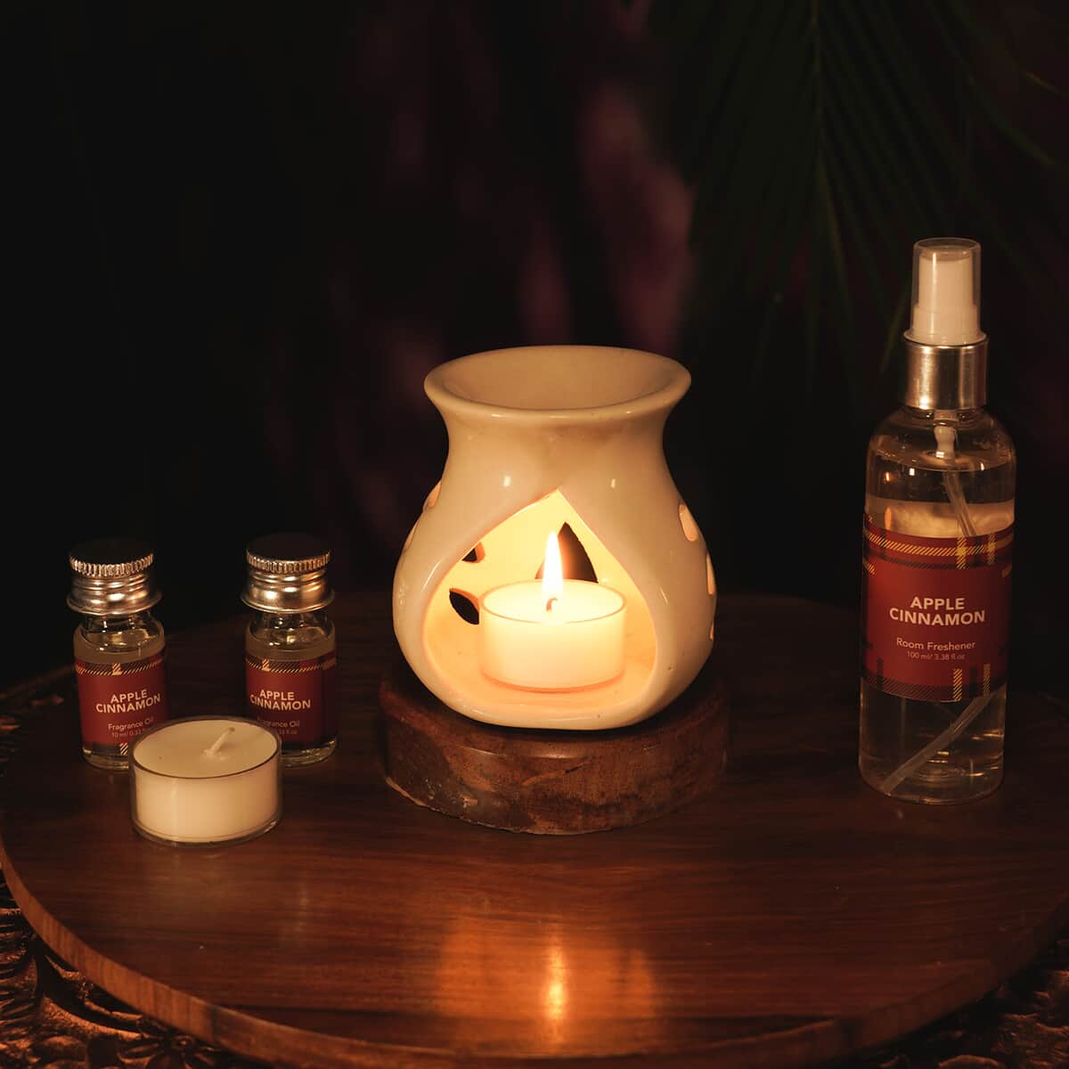Apple Cinnamon- Fragrance Gift Set - Ceramic Burner, 2 Fragrance Oils, 2 Tea-Lights & 1 Room Spray image number 1