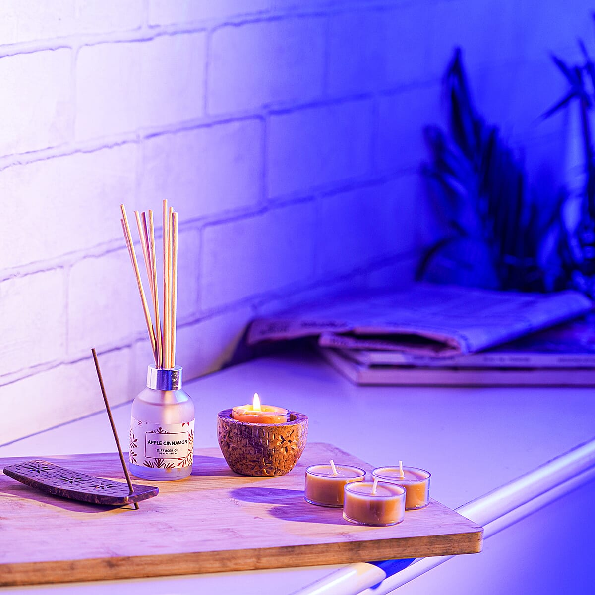 Fragrance Gift Set (Reed Diffuser, 4 Tea Lights & Incense Holder with 20 Sticks) Fragrance - Apple Cinnamon image number 1