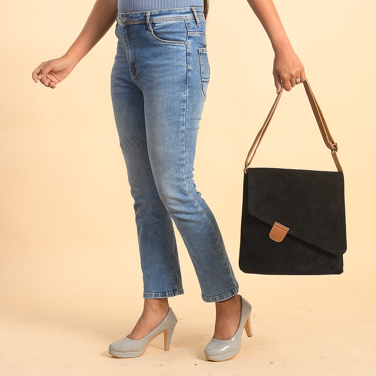 Black Genuine Leather Crossbody Bag (10.62"x2.75"x11.02") with Detachable Shoulder Strap image number 1