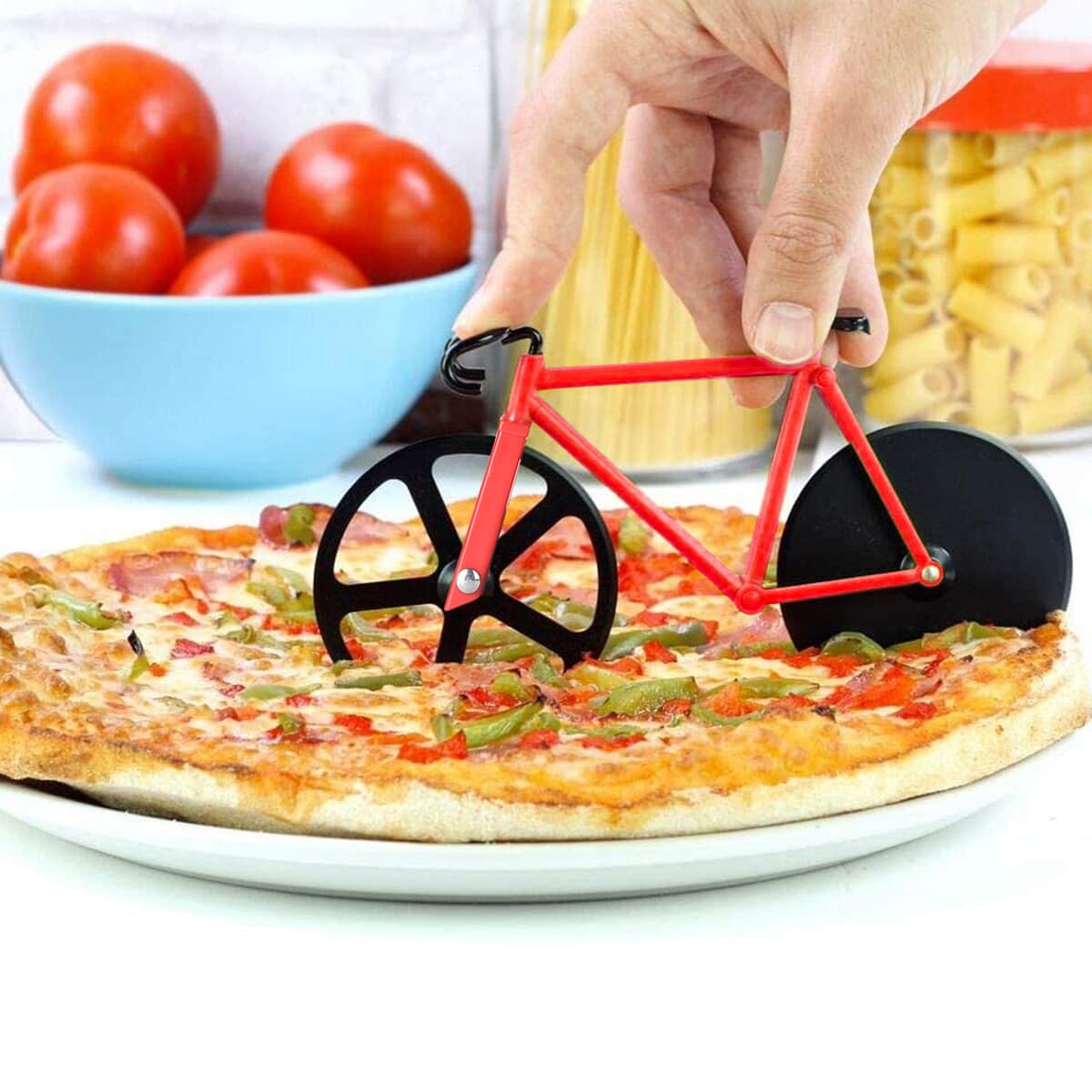 HOMESMART Red Pizza Cutter (3.15"x4.33"x2.95") image number 1