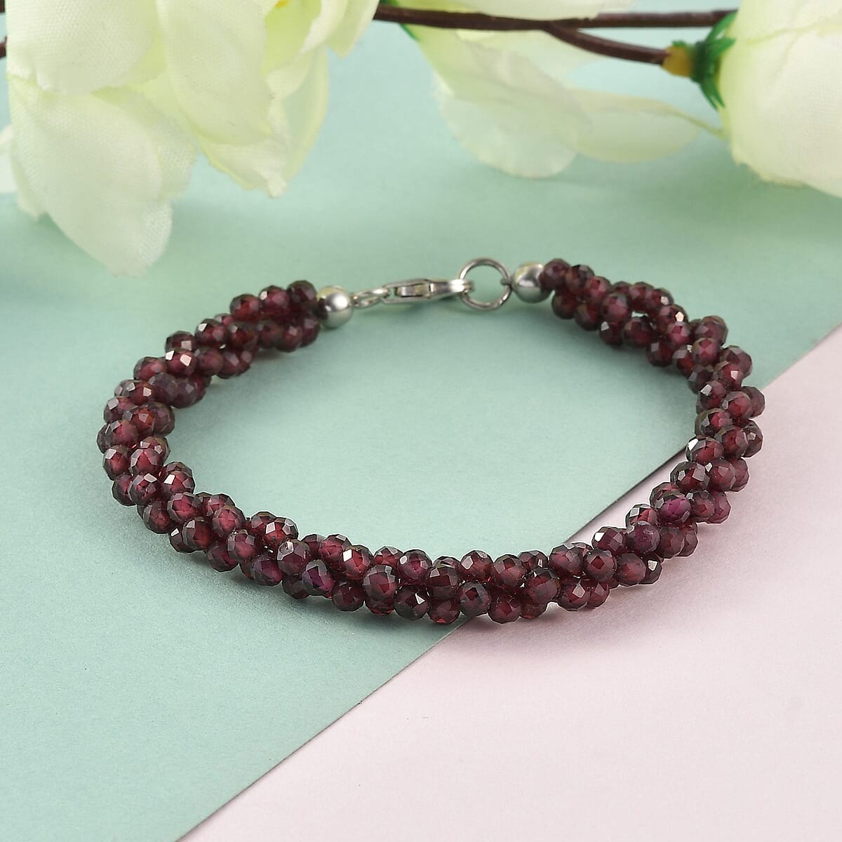 Orissa Rhodolite Garnet Beaded Bracelet in Platinum Over Sterling Silver (7.25 In) 49.00 ctw image number 1