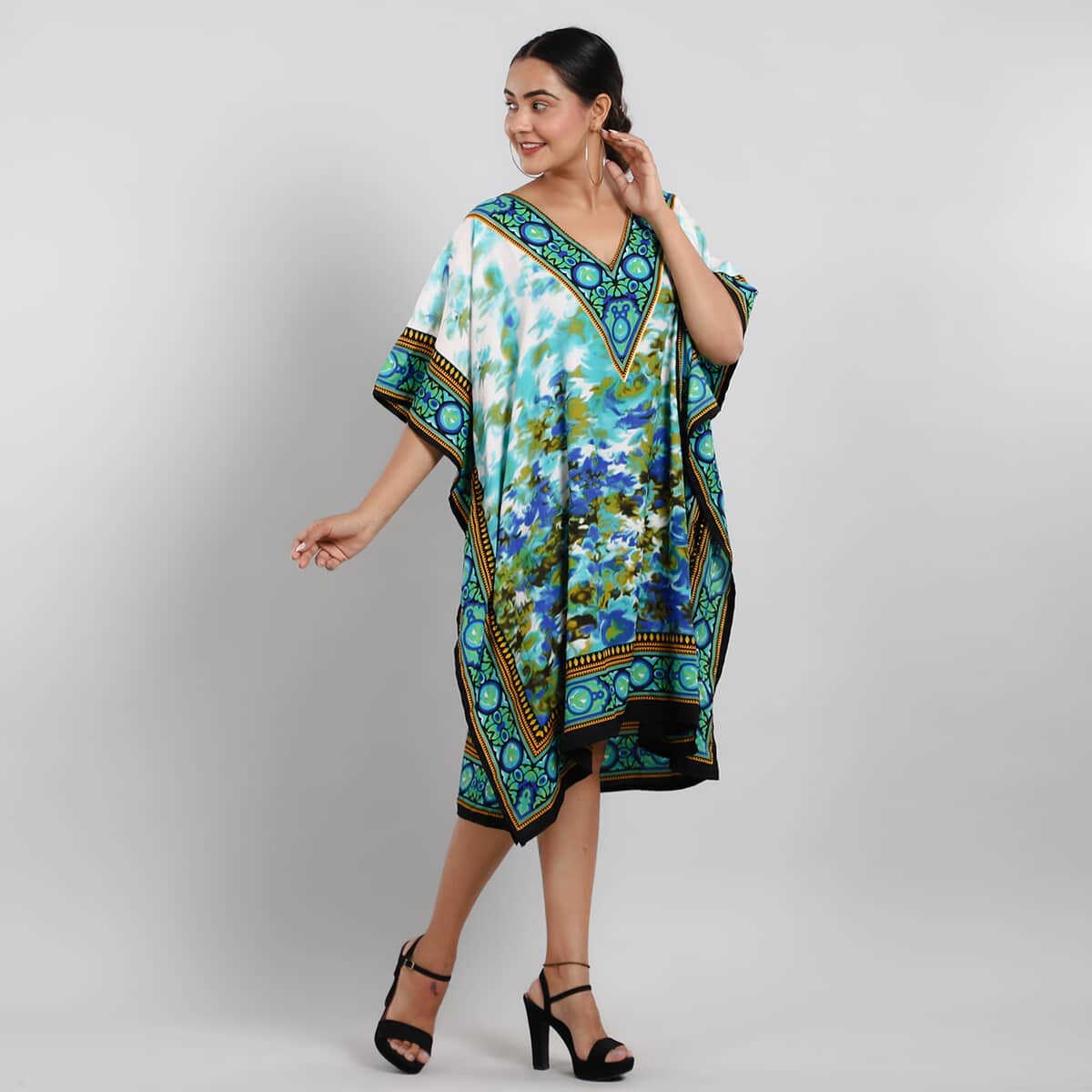 TAMSY Blue Floral Screen Printed Mid Short Kaftan - One Size Fits Most (36"x41") image number 3