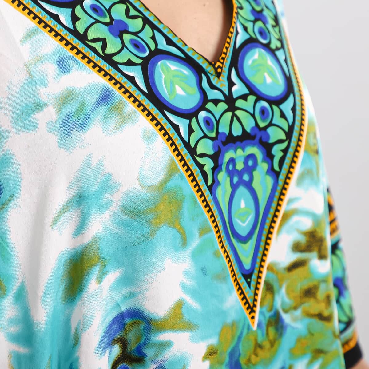 TAMSY Blue Floral Screen Printed Mid Short Kaftan - One Size Fits Most (36"x41") image number 4