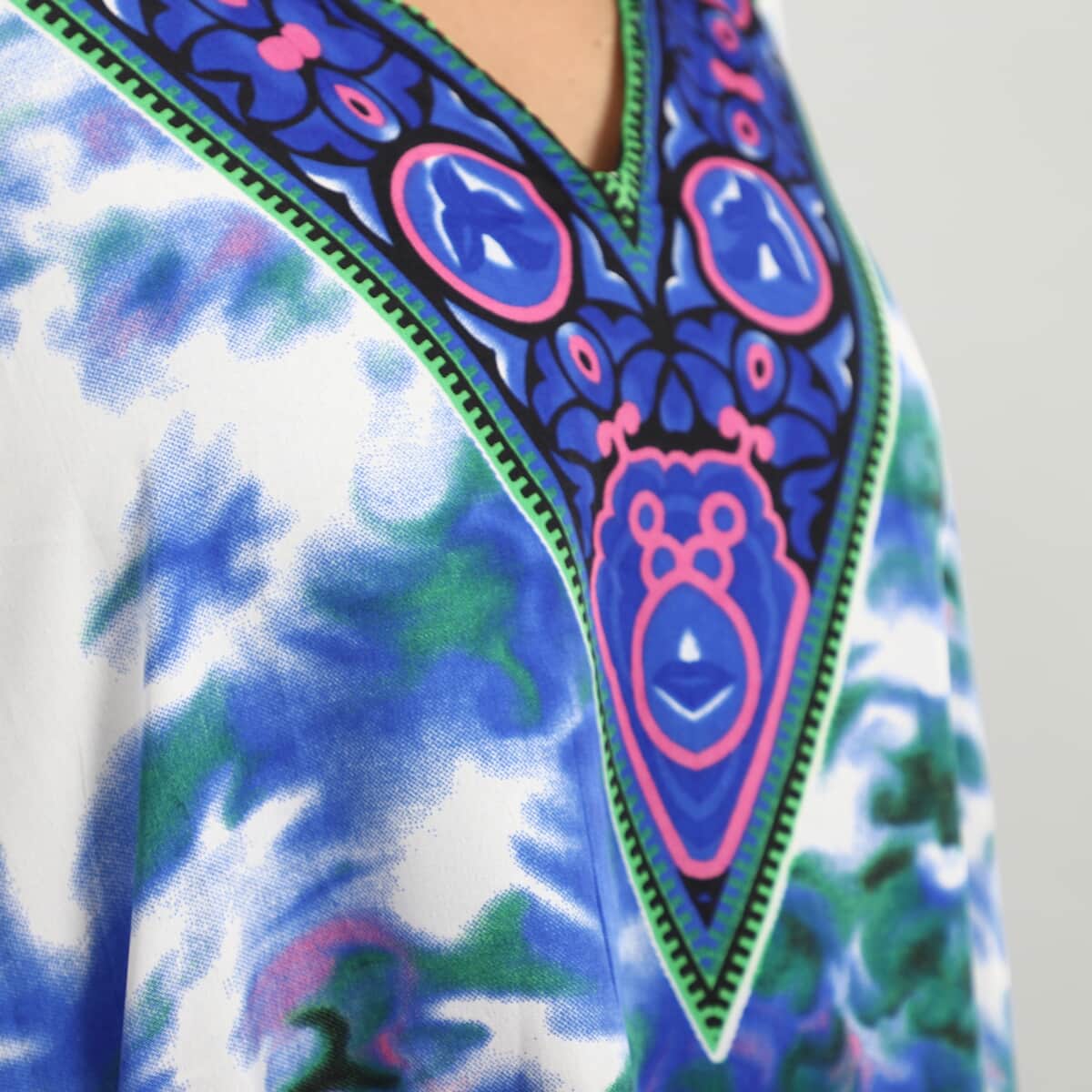 Floral Print Knee-Length Kaftan image number 4