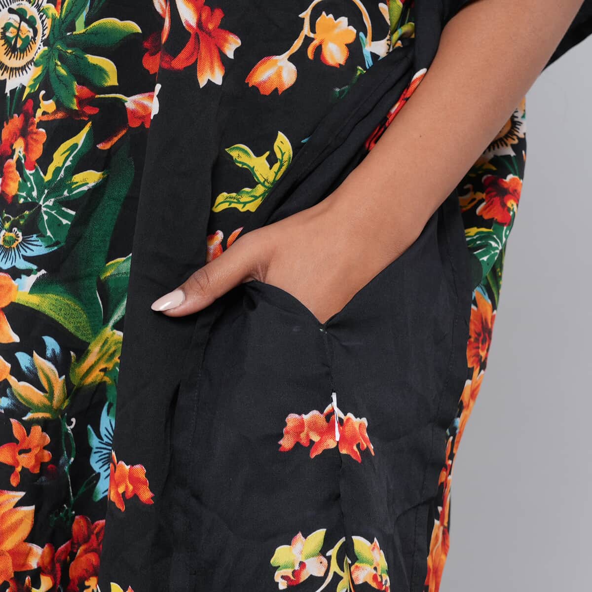 JOVIE Black Tropical Screen Printed Mid Short Kaftan - One Size Fits Most (15"Lx16"W) image number 4