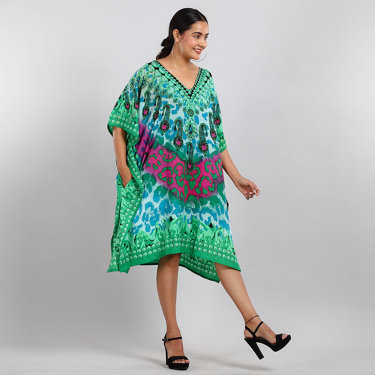 Tamsy Green Cheetah Screen Printed Short Kaftan - One Size Fits Most image number 3