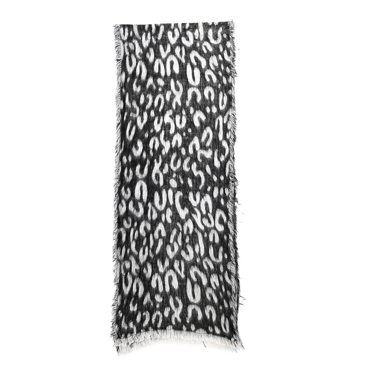 Black and White Leopard Pattern Pashmina Poncho (15.5"x86.5") image number 1