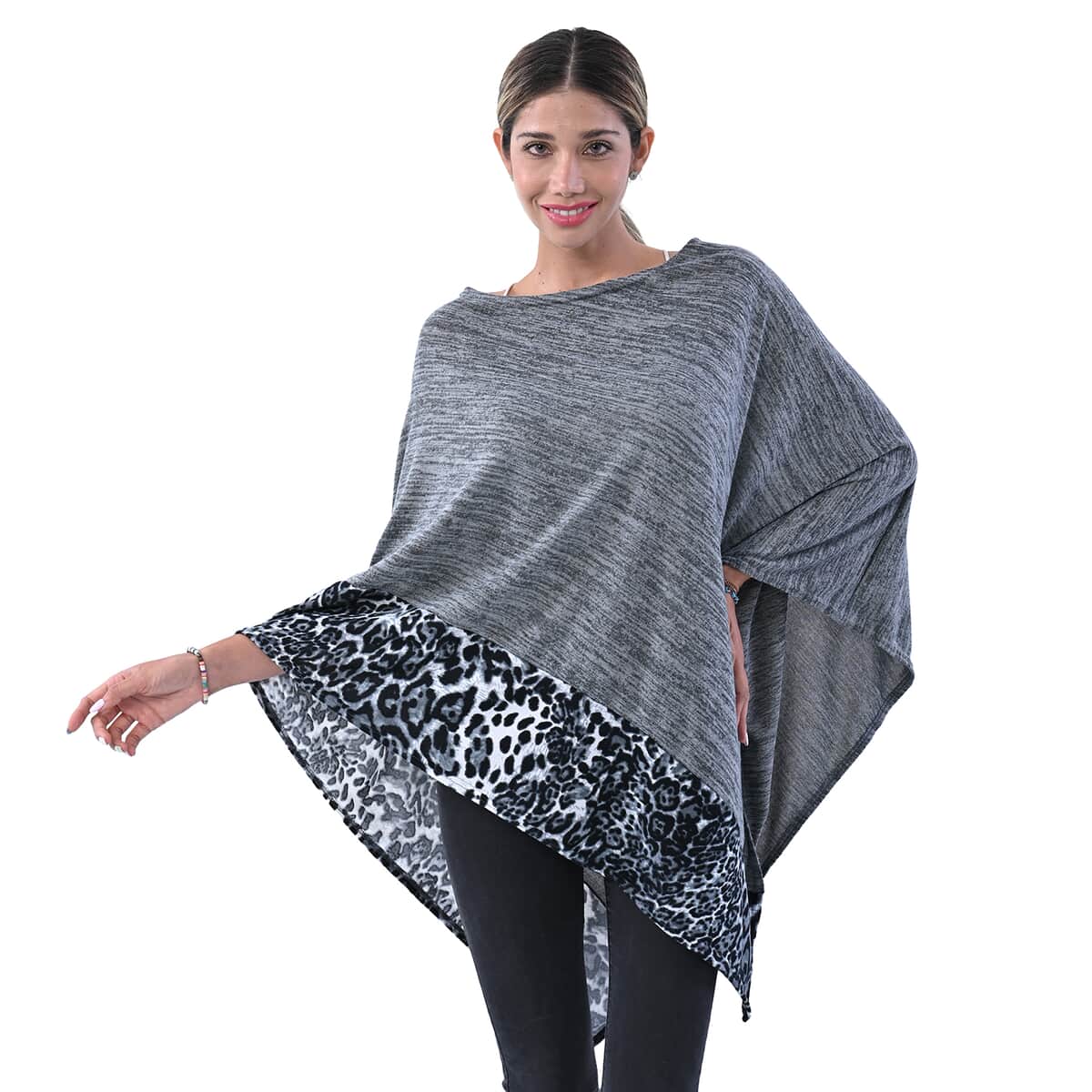 Passage Gray with Gray Leopard Print Pattern Border Knit Poncho image number 0