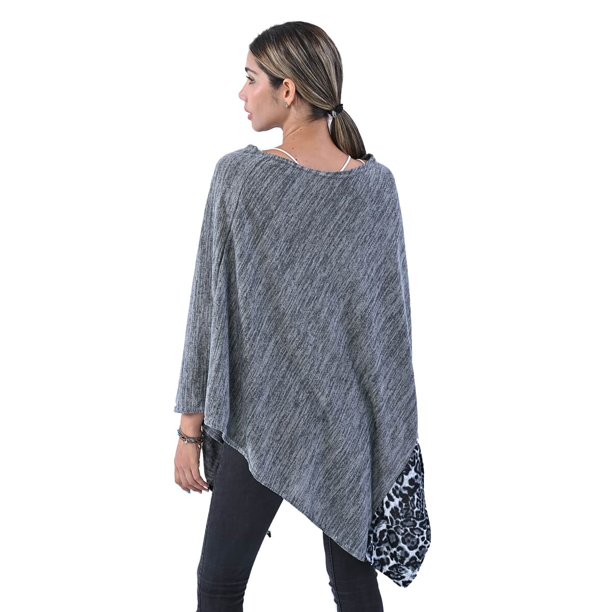 Passage Gray with Gray Leopard Print Pattern Border Knit Poncho image number 1