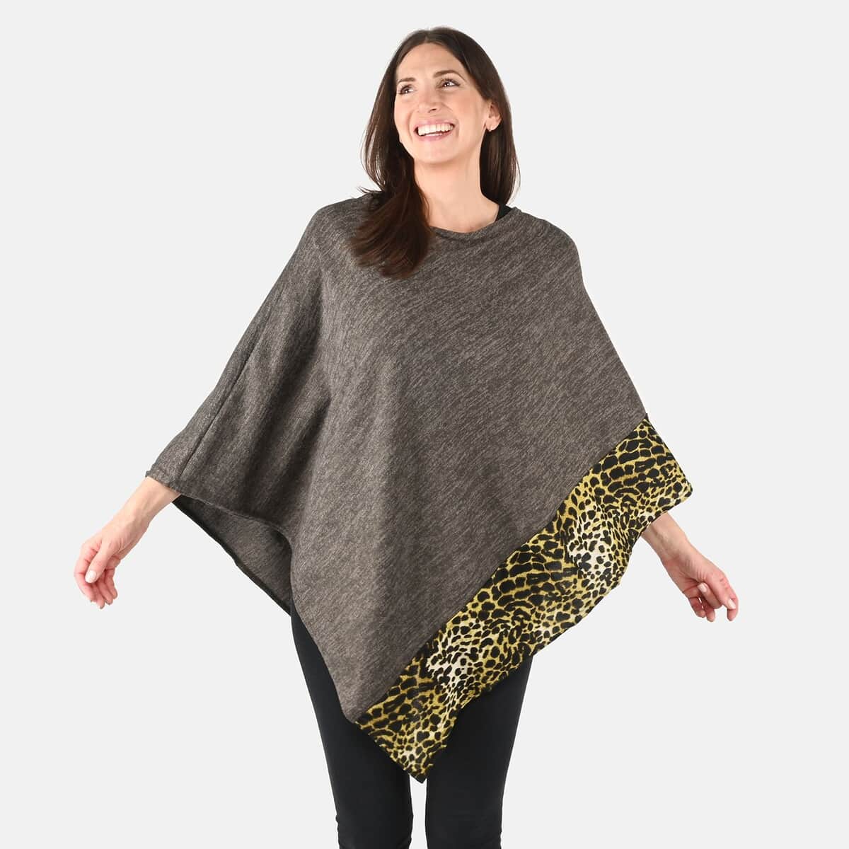 Passage Sage Green with Yellow Leopard Print Pattern Border Knit Poncho image number 3