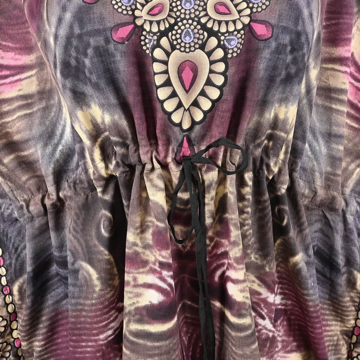 TAMSY Green Fantasy Print 100% Polyester V-neck Kaftan with Pockets - One Size Fits Most (36"x41") image number 4