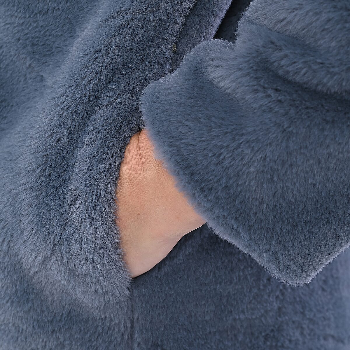 Passage Solid Dark Gray Faux Fur Oversized Coat For women - L image number 5