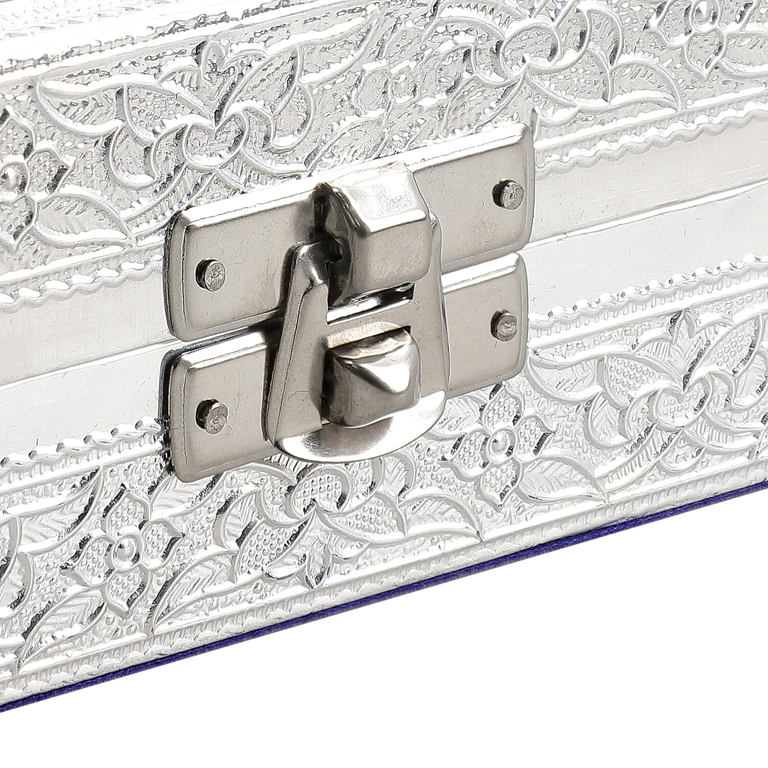 Handcrafted Aluminium Oxidized Flower Embossed Ring Box
