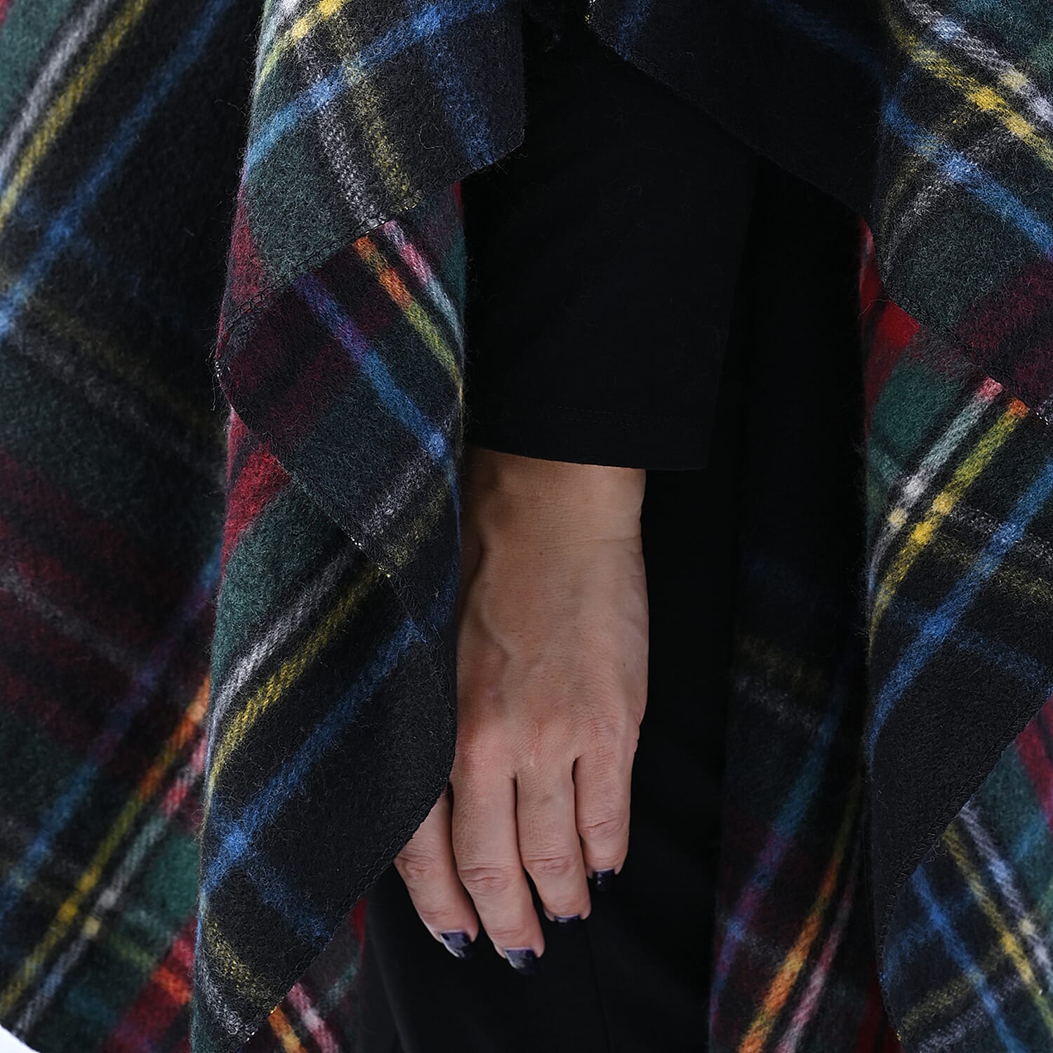 Passage Red with Green Plaid Pattern Kimono