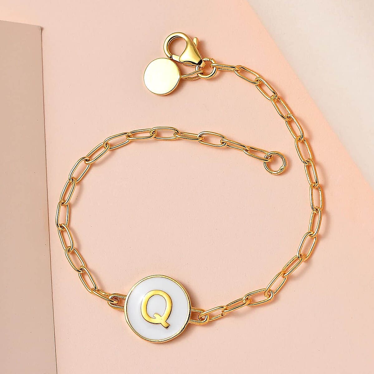 Initial Q Paper Clip Bracelet, Vermeil Yellow Gold Over Sterling Silver Bracelet, Initial Bracelet, White Enamel Coin Bracelet (7.25 In) 6.20 Grams image number 1