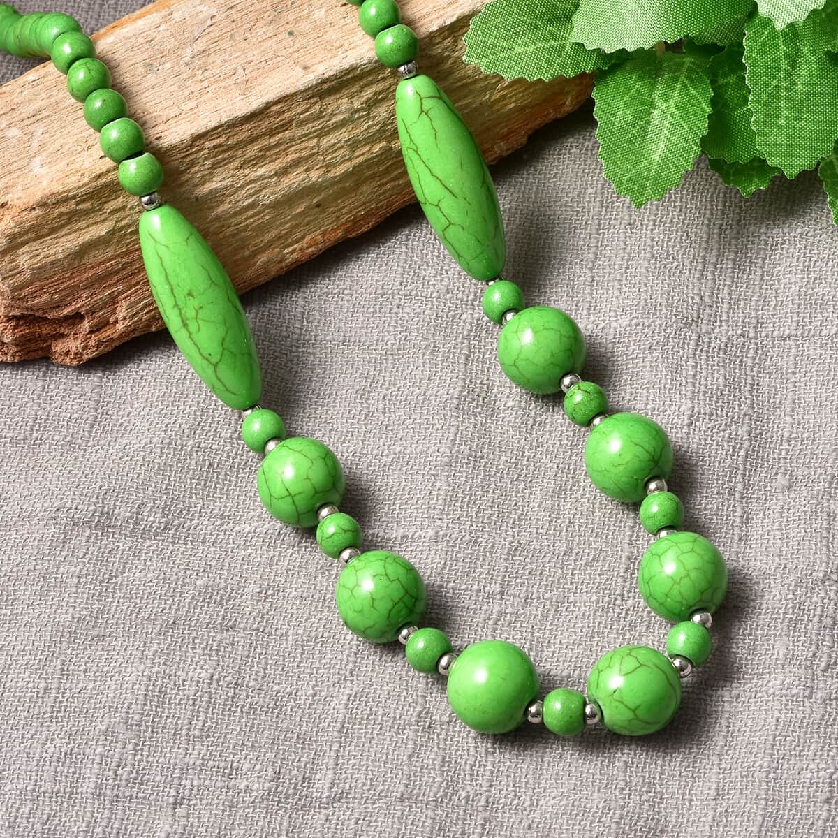 Freshened Green Howlite and Resin Beaded Necklace 18-20 Inches in Stainless Steel 166.00 ctw image number 1