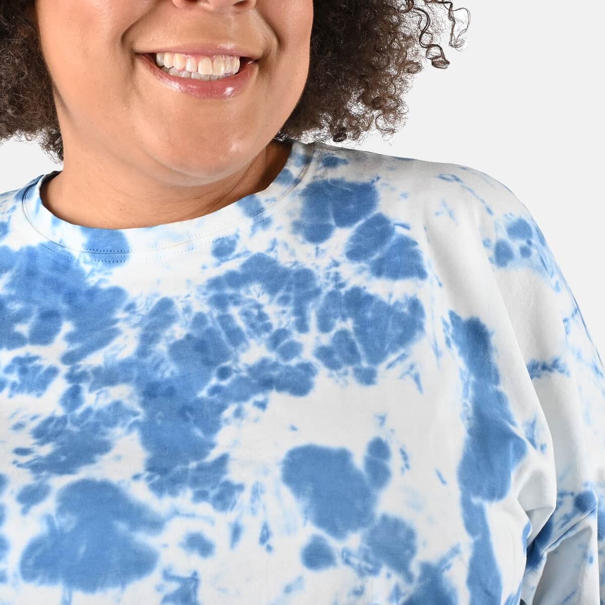 Tamsy Blueberry Tie Dye Fleece Long Sleeve Sweatshirt - M image number 4