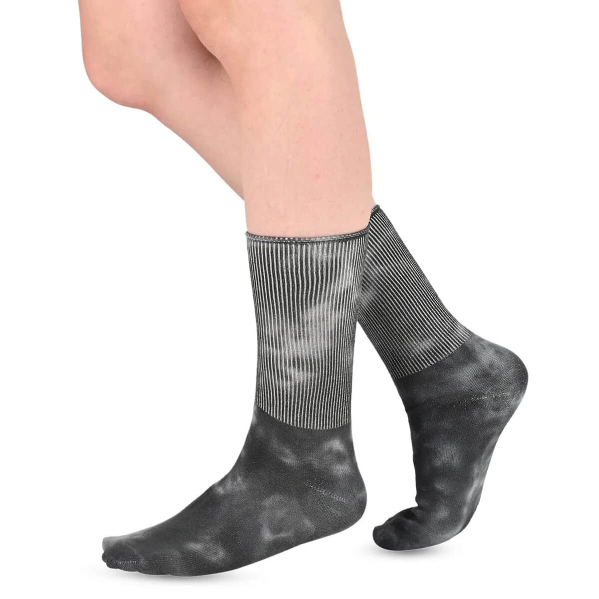 Catalogue Gray Tie Dye Socks - (Women's Size 6-10) image number 2