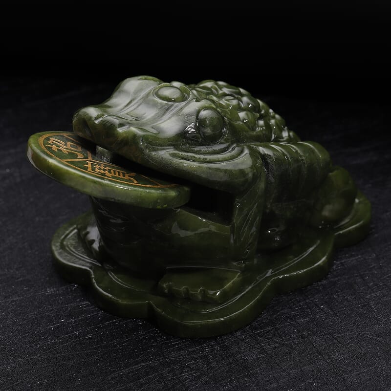 Hand Carved Feng Shui Wealth Money Toad Frog Serpentine (2853ctw)
