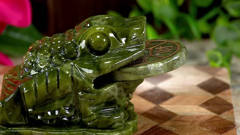 Hand Carved Feng Shui Wealth Money Toad Frog Serpentine (2853ctw)