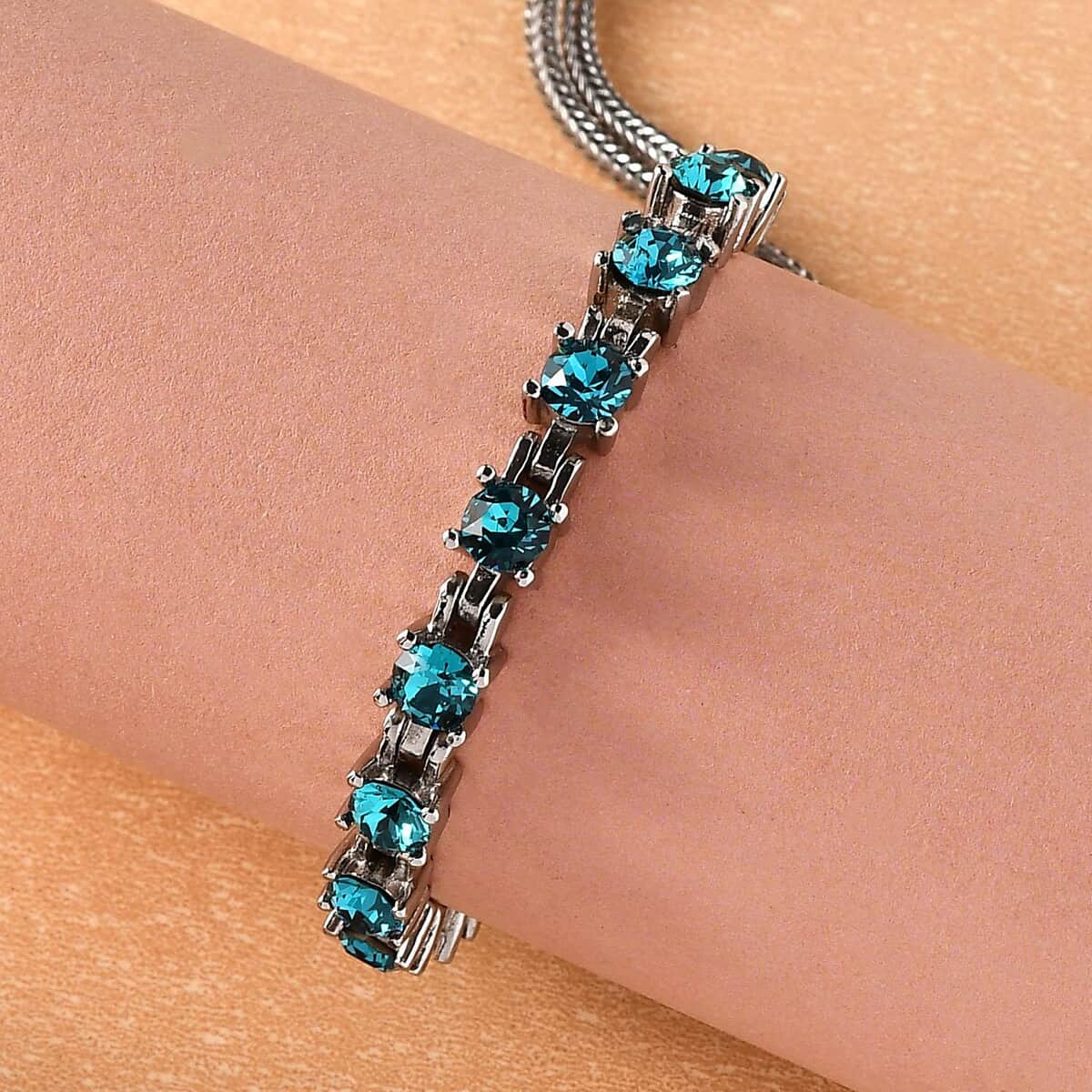 Blue Zircon Crystal Bolo Bracelet in Stainless Steel 2.00 ctw image number 1
