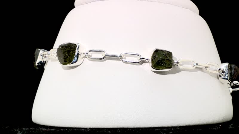 Artisan Crafted Rough Cut Bohemian Moldavite 8.65 ctw Paper Clip Chain Bracelet in Sterling Silver (6.50-8.50In)