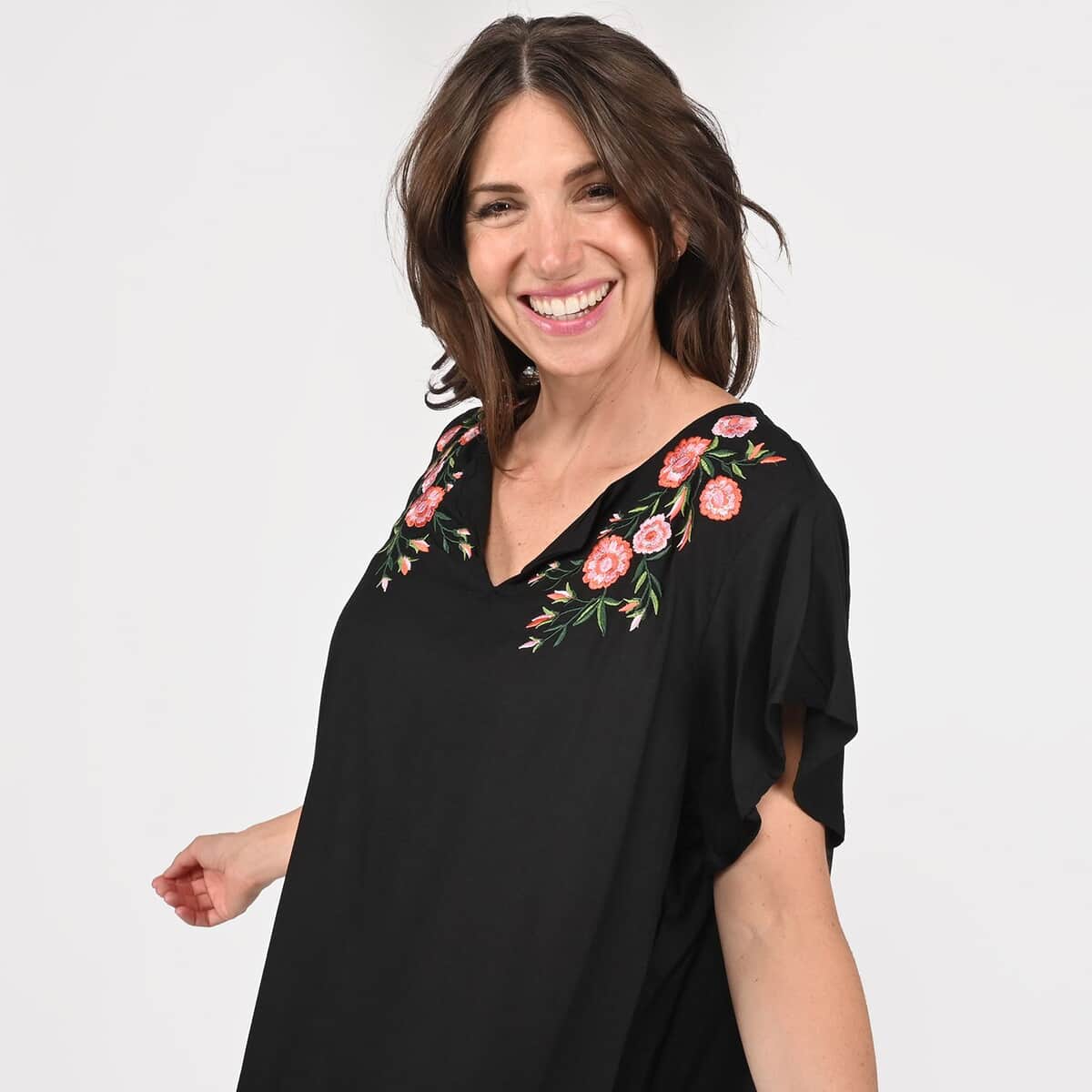 Tamsy Black High Low Hem Dress with Embroidery in Neck - One Size Missy image number 3