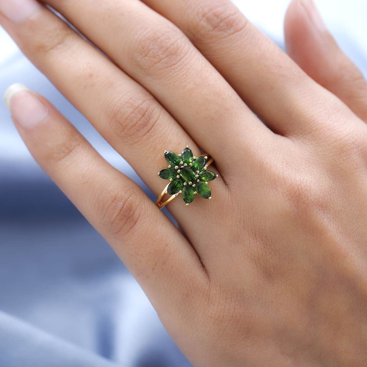 Chrome Diopside Floral Ring in Vermeil Yellow Gold Over Sterling Silver (Size 5.0) 2.35 ctw image number 2