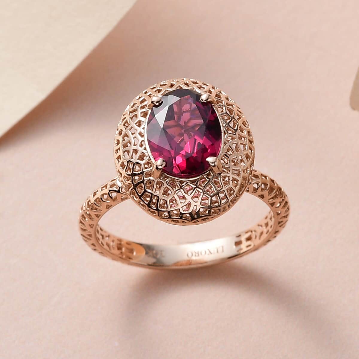 MIRAGE COLLECTION LUXORO 10K Rose Gold AAA Orissa Rhodolite Garnet Solitaire Ring (Size 7.0) 2.10 ctw image number 1