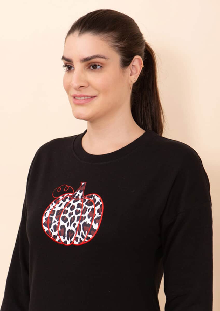 Tamsy Holiday Black Pumpkin Fleece Knit Sweatshirt For Women (100% Cotton) - L image number 5