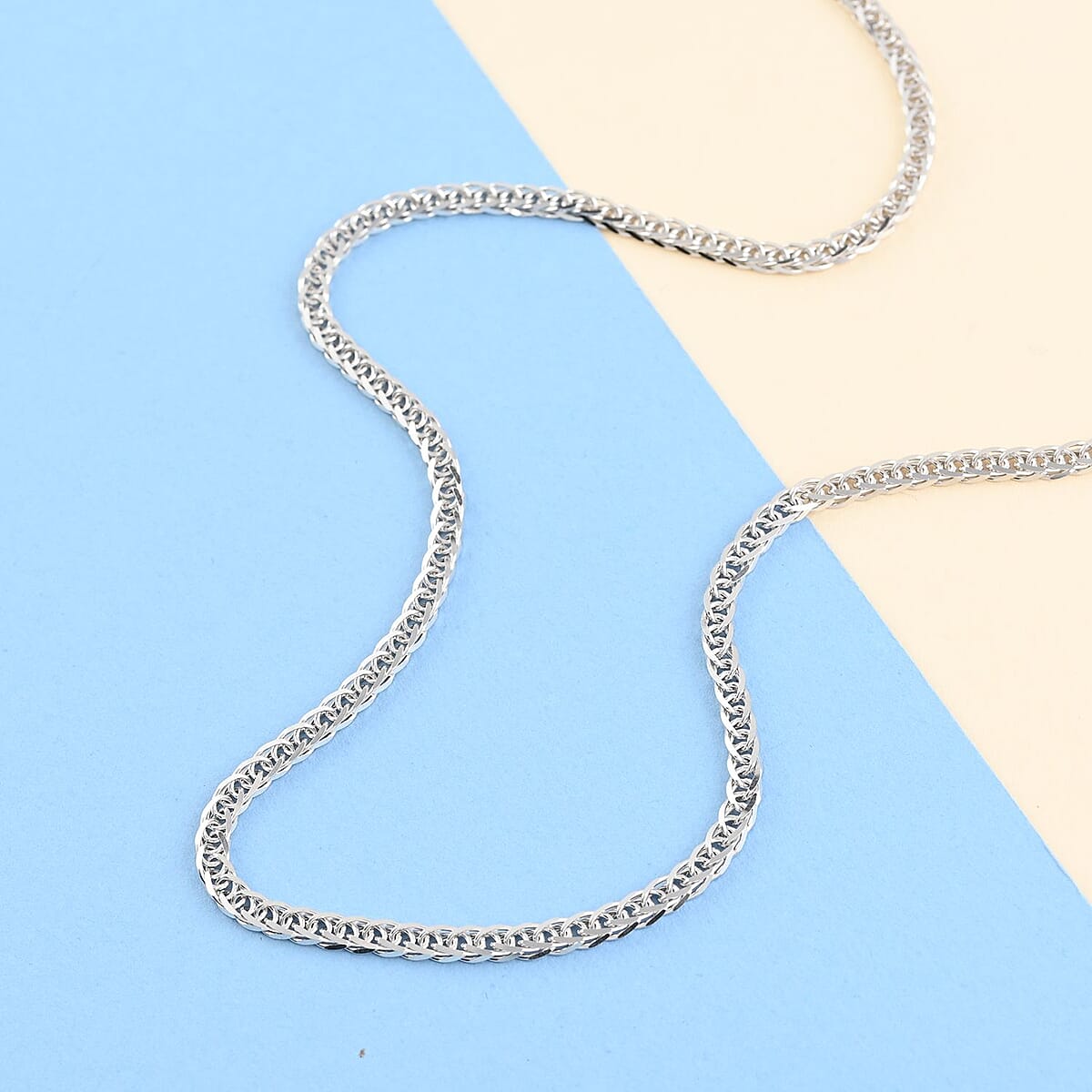 NY CLOSEOUT Italian 14K White Gold 2.4mm Diamond Cut Triple Spiga Wheat Chain Necklace 24 Inches 11.60 Grams image number 1