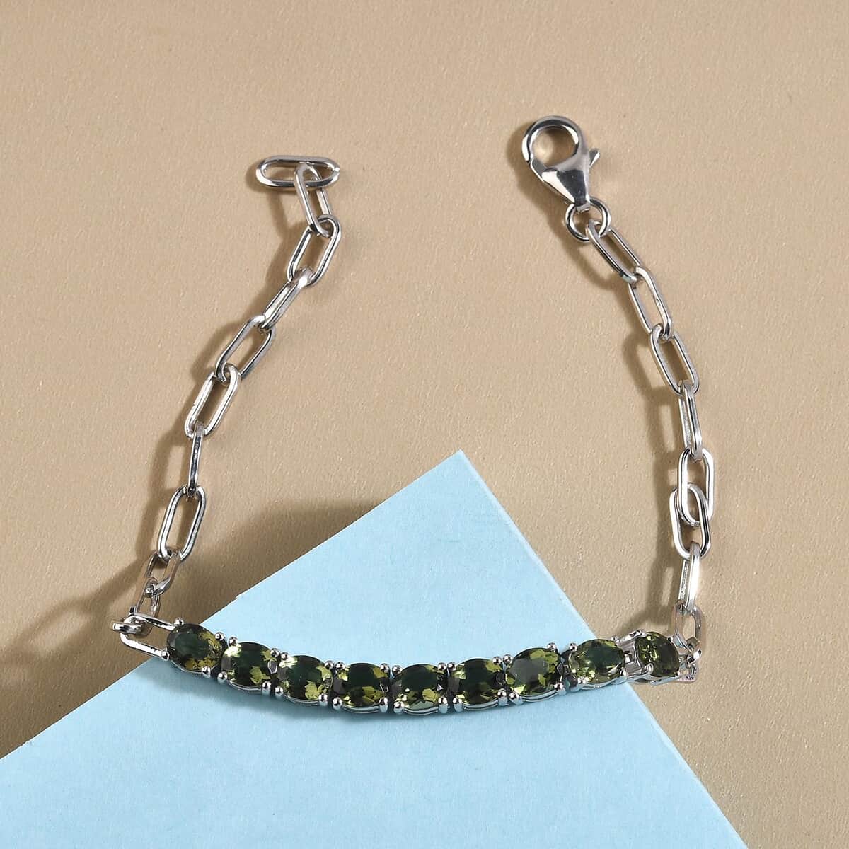 AAA Bohemian Moldavite Paper Clip Chain Bracelet in Platinum Over Sterling Silver (7.25 In) 2.60 ctw image number 1