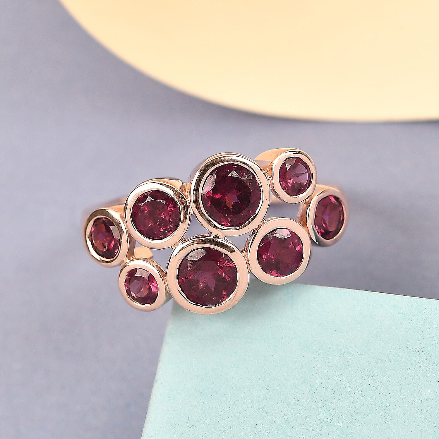 Orissa Rhodolite Garnet Ring in Vermeil Rose Gold Over Sterling Silver (Size 10.0) 2.75 ctw