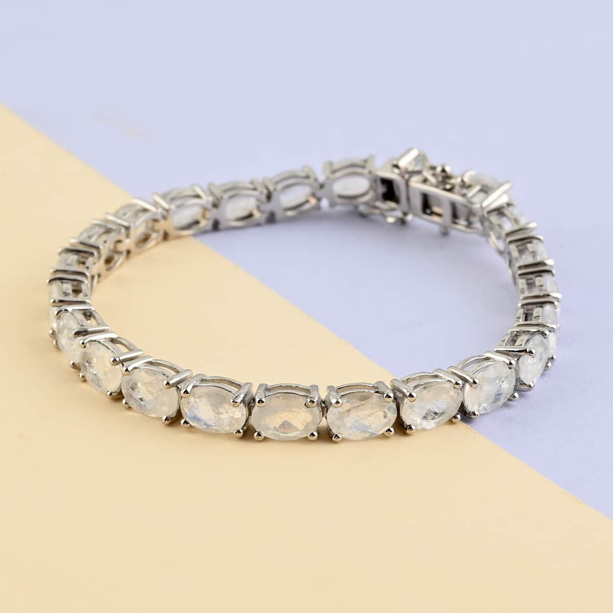 Moon Glow Moonstone Bracelet in Platinum Over Sterling Silver (8.00 In) 13.50 Grams 18.85 ctw image number 1