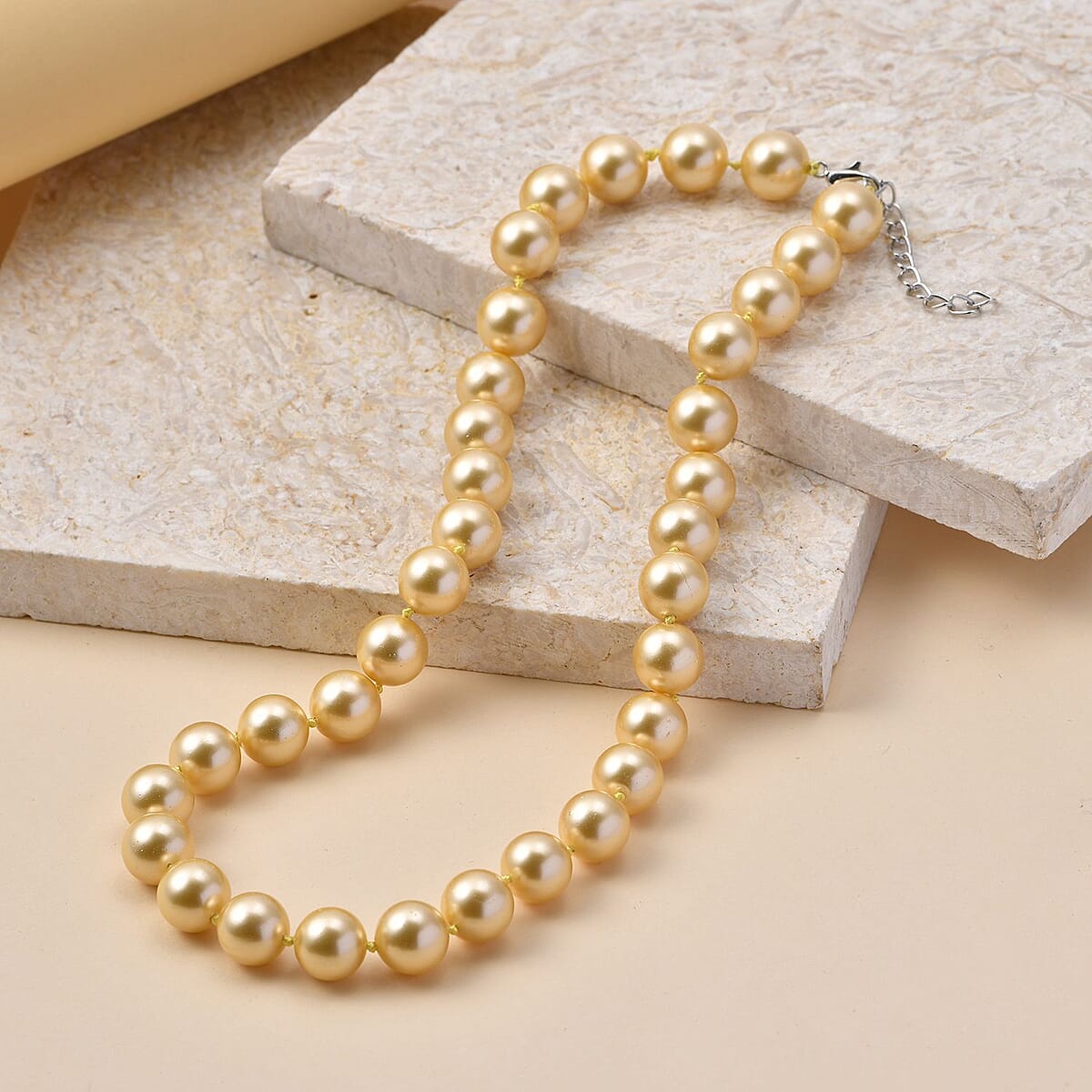 Golden Shell Pearl Necklace 18-20 Inches in Silvertone image number 1