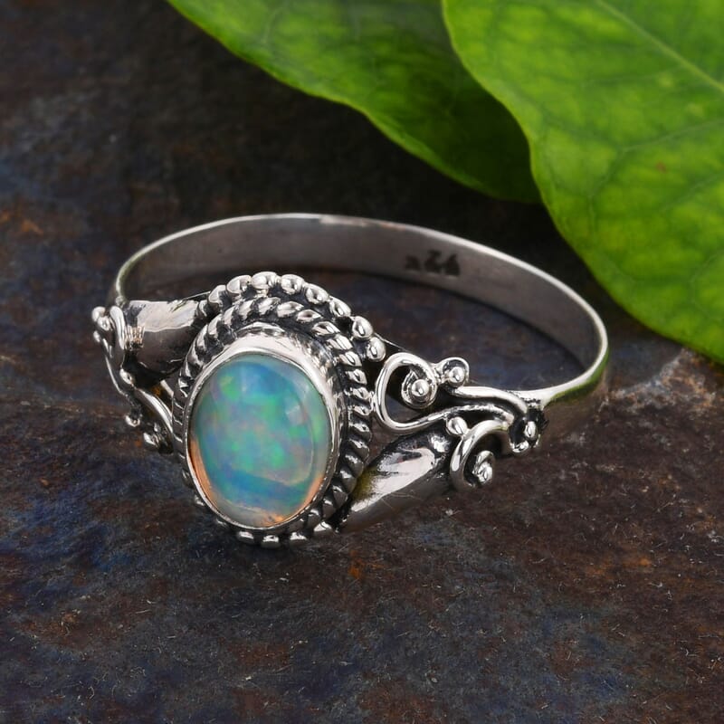 Bali Legacy Ethiopian Welo Opal Ring in Sterling Silver (Size 10.0) 0.85 ctw