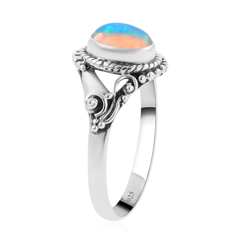 Bali Legacy Ethiopian Welo Opal Ring in Sterling Silver (Size 10.0) 0.85 ctw