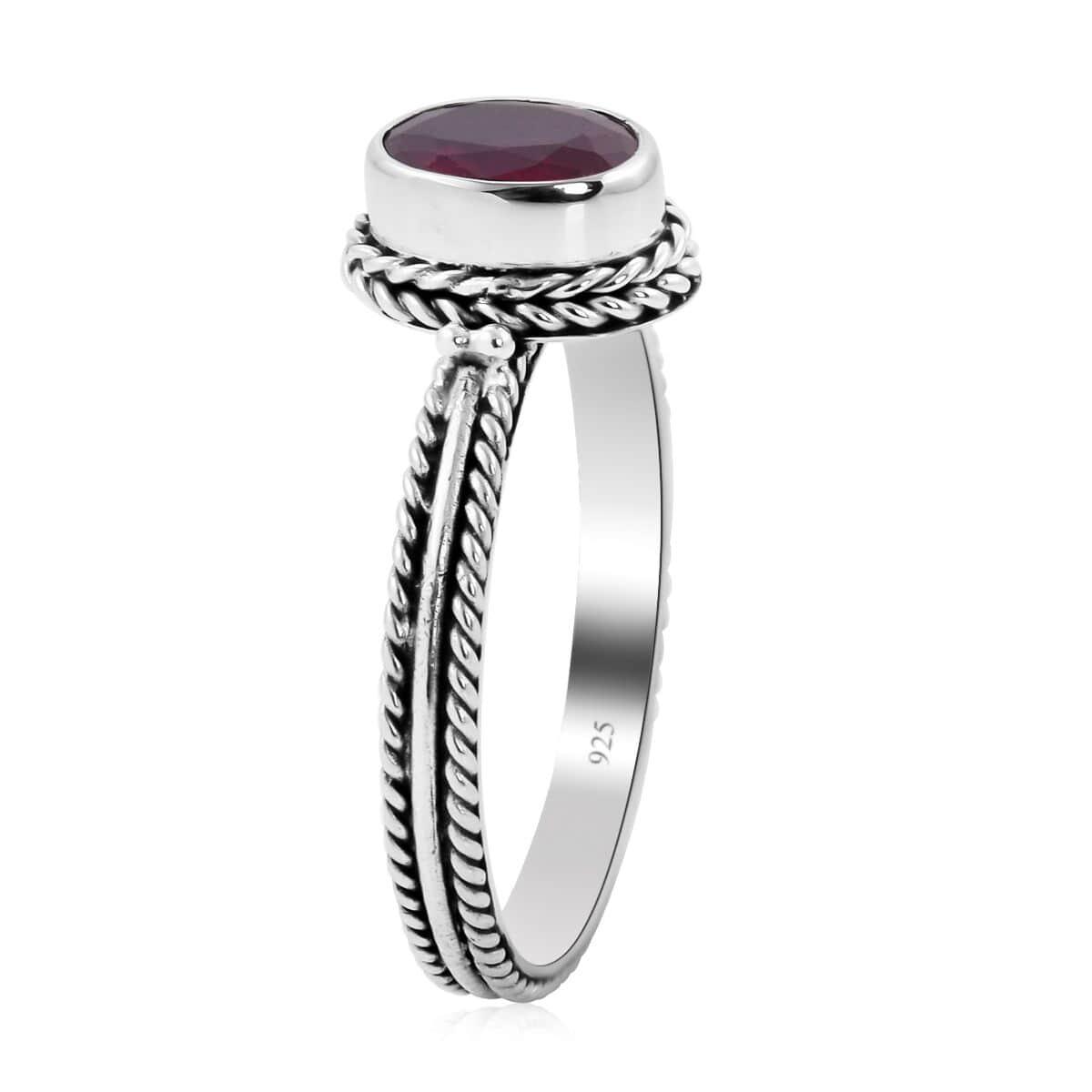 Bali Legacy Niassa Ruby (FF) Solitaire Ring in Sterling Silver (Size 10.0) 1.00 ctw image number 3