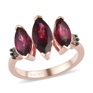 Orissa Rhodolite Garnet and Natural Champagne Diamond 3 Stone Ring in Vermeil Rose Gold Over Sterling Silver (Size 7.0) 2.50 ctw