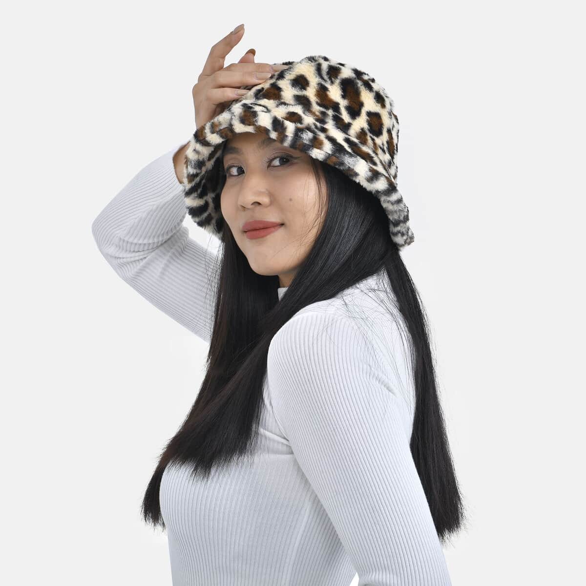 White Leopard Camo Faux Fur Bucket Hat for Women , Round Hat , Women Hat , Sun Hats image number 2