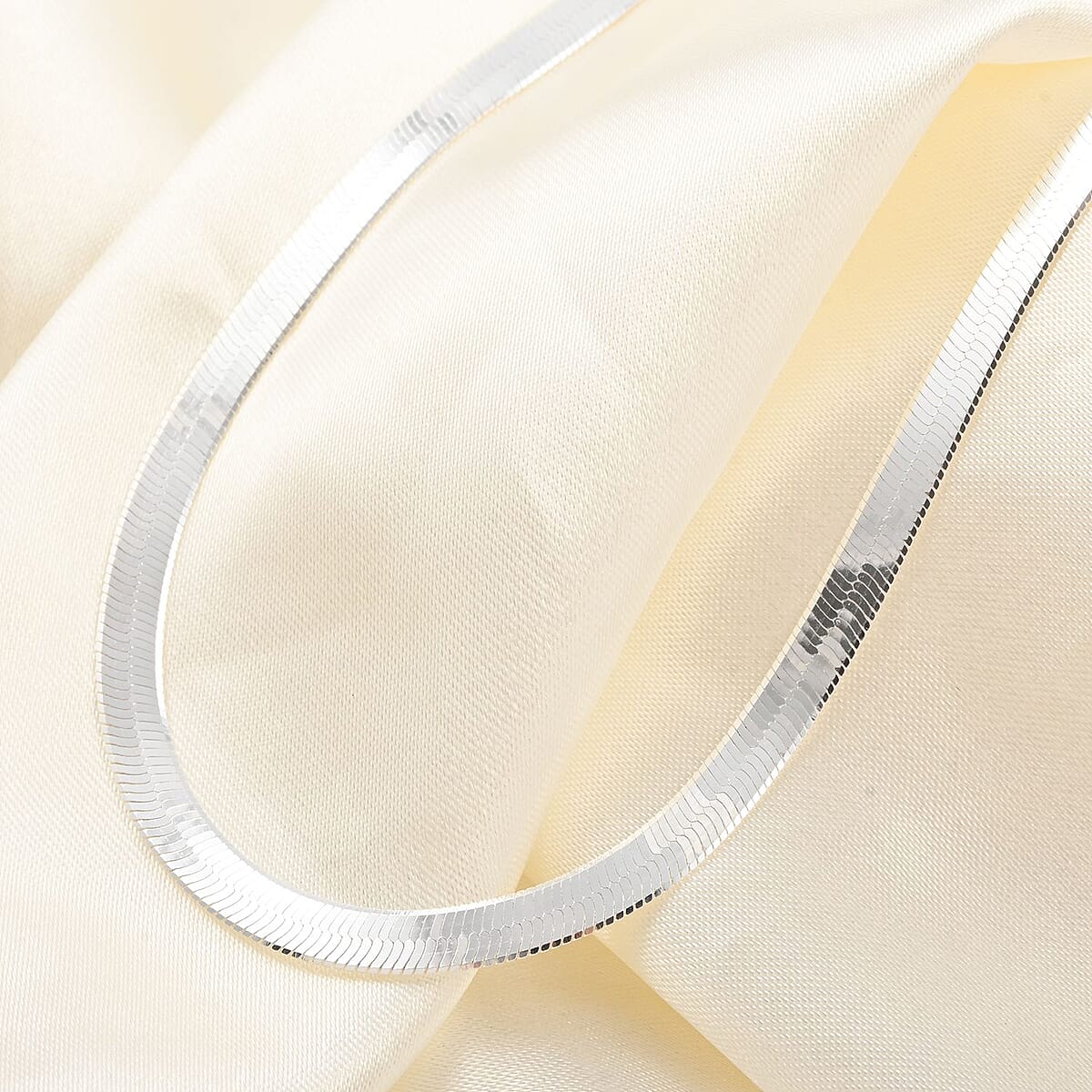 Italian Sterling Silver Herringbone Necklace 16 Inches 8.80 Grams image number 1