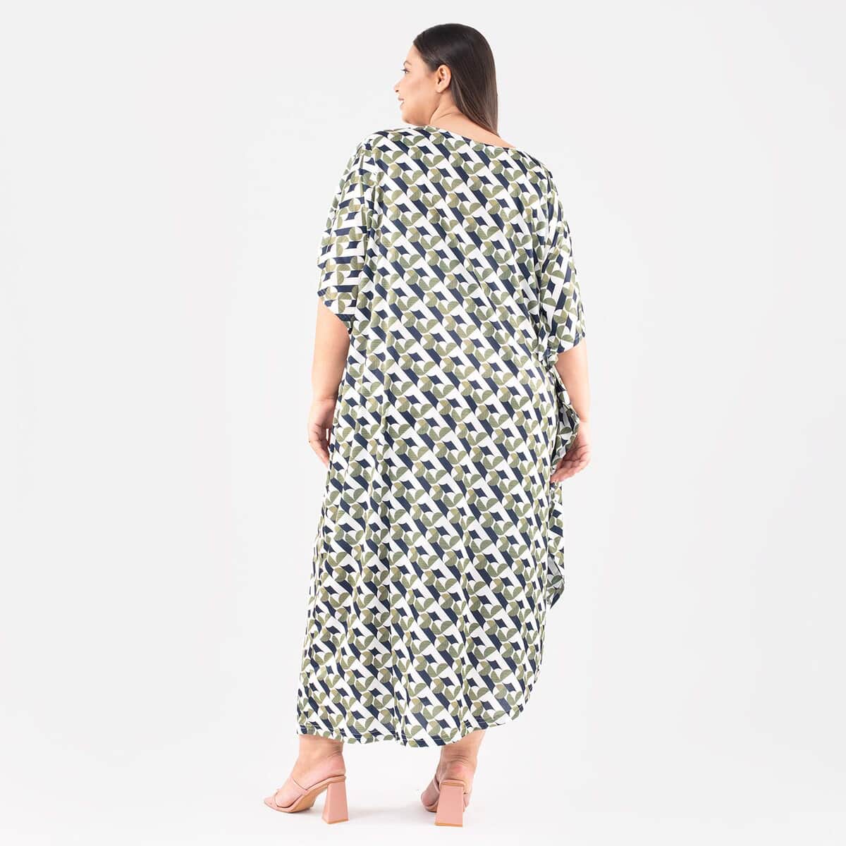 Tamsy Green Long Kaftan with Elbow-Length Sleeves - One Size Fits Most image number 1