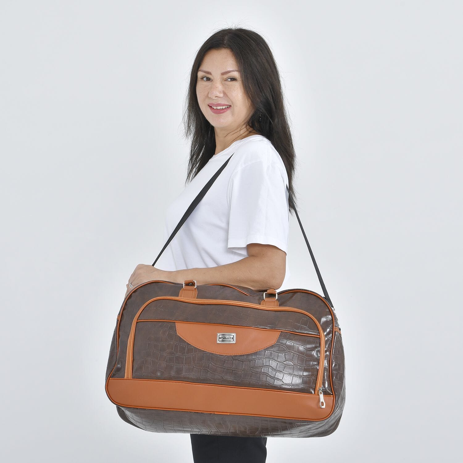 Travel tote bag with shoulder online strap