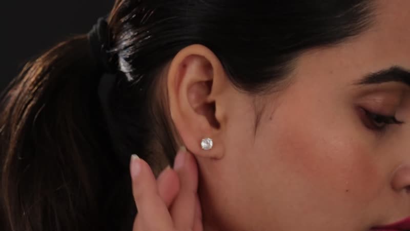 LUXORO 10K Yellow Gold 120 Facet Moissanite VS-EF Solitaire Stud Earrings 1.65 ctw
