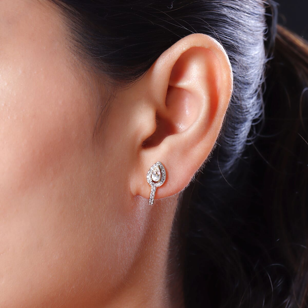 White Topaz Ear Cuff in Vermeil Yellow Gold Over Sterling Silver 0.40 ctw image number 2