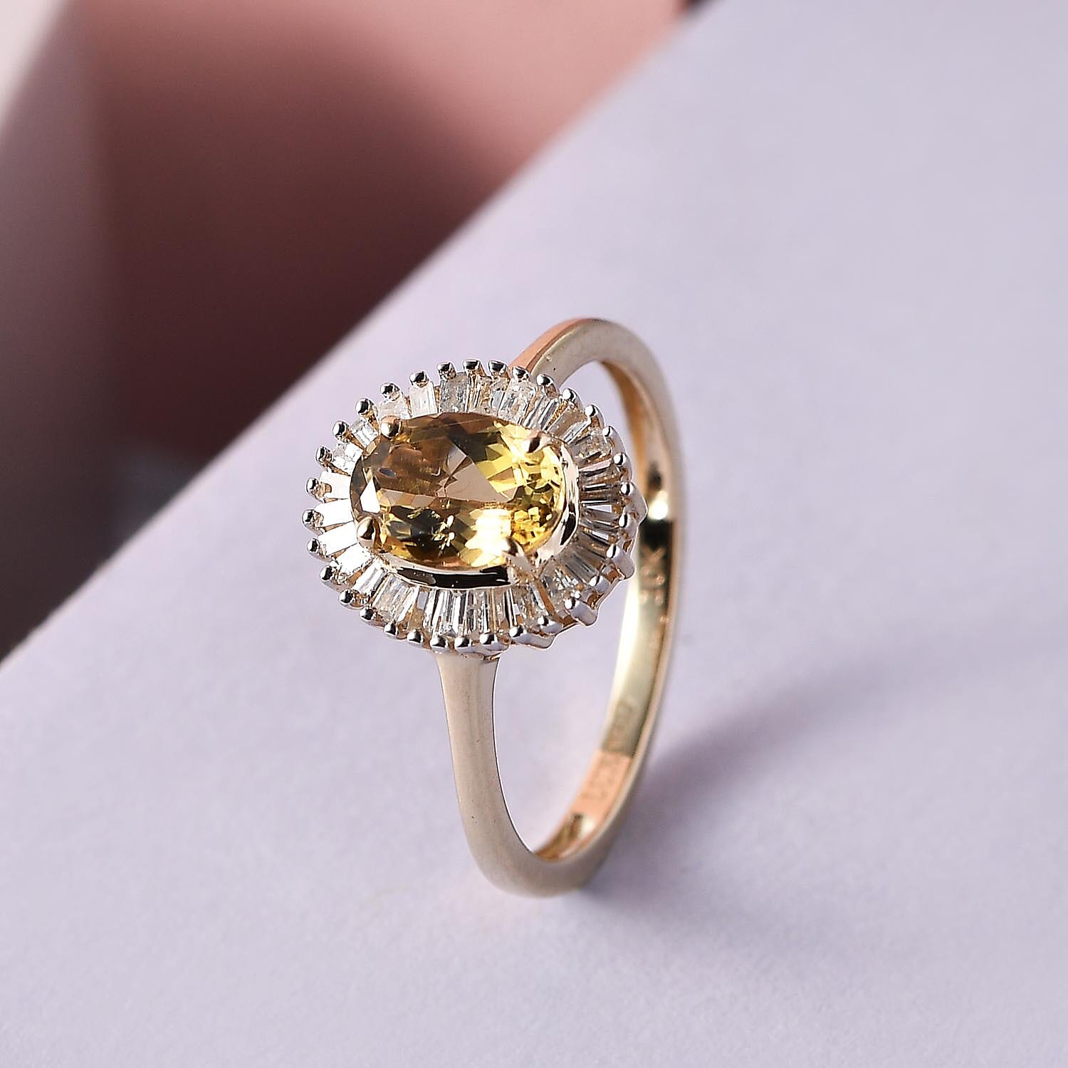 Luxoro 10K Yellow Gold Premium Golden Tanzanite and Diamond Halo Ring (Size 10.0) 2 Grams 1.00 ctw