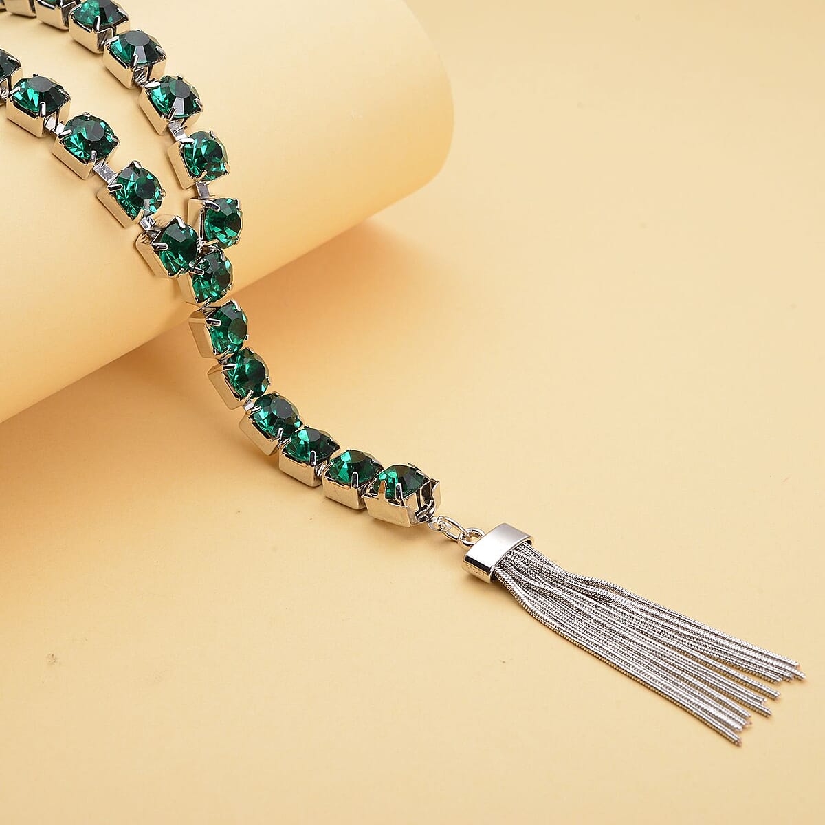 Green Austrian Crystal Lariat Necklace 28-30 Inches in Silvertone image number 1